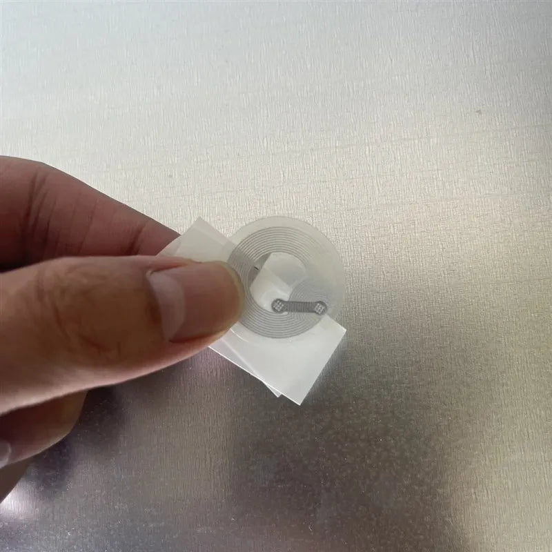 Clear NTAG 215 Stickers NFC Tags for iPhone 13.56 MHZ 25mm Chip Universal Label RFID Tags and All NFC Phones 504 Bytes 10Pcs