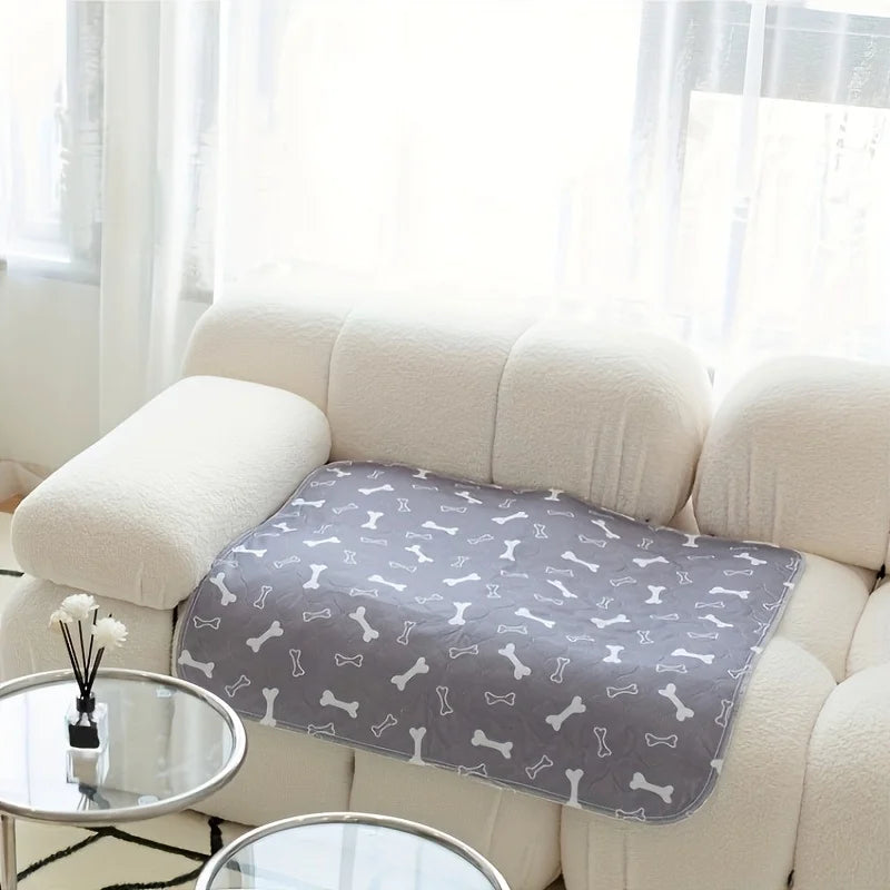 Washable Dog Pee Pads, 2 Pieces 18inchx24inch / 34inch X 36inch Reusable Puppy Pee Pads, Absorbent Pee Pads with Bone Print, Non-Slip Waterproof Pet Training Pads, Suitable for Sofas, Slatted Beds